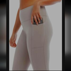 Danskin Black High-Rise 7/8 Leggings